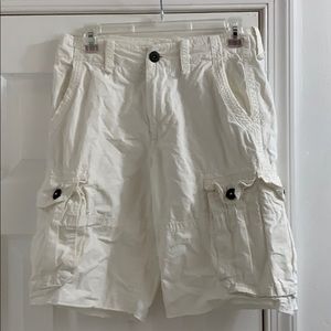 Men’s American Eagle Outfitters Cargo Shorts.